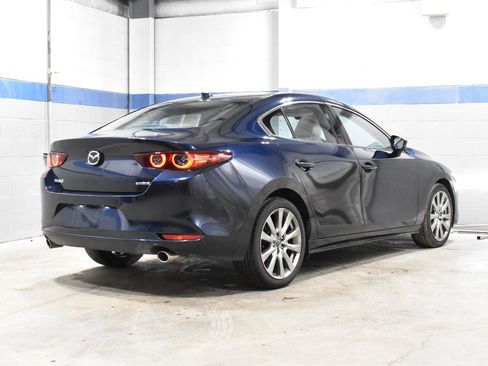 Used 2021 MAZDA MAZDA3 s image 23