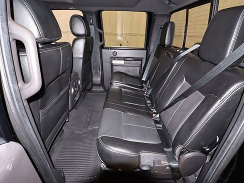 Used 2016 Ford F350 Lariat image 17