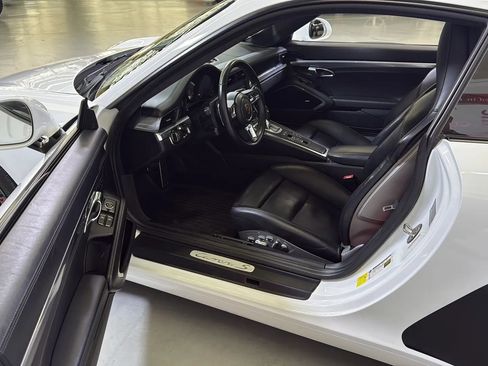 Used 2017 Porsche 911 Carrera S image 13