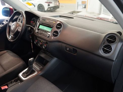 Used 2014 Volkswagen Tiguan S AWD/4WD image 27