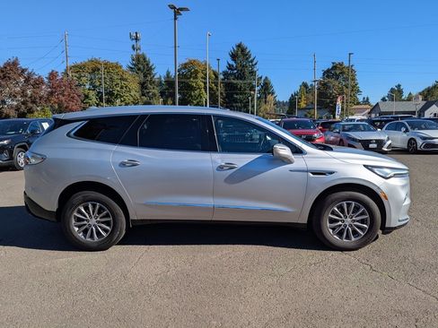 Used 2022 Buick Enclave Premium image 6