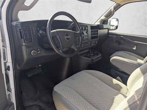 Used 2023 GMC Savana 3500 LS RWD image 8