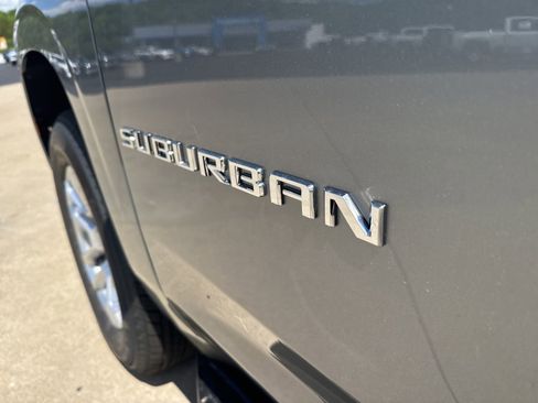 New 2026 Chevrolet Suburban LS AWD/4WD image 8