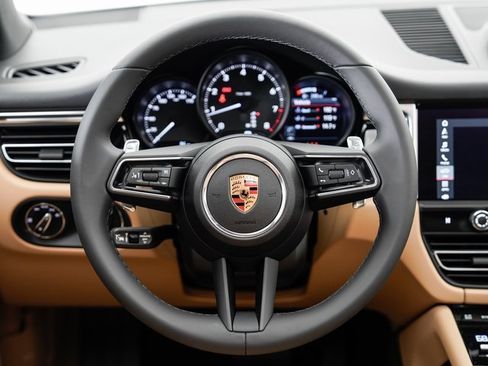 New 2025 Porsche Macan image 12