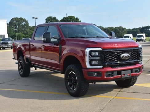 Used 2025 Ford F250 Lariat w/ Tremor Off-Road Package AWD/4WD image 3