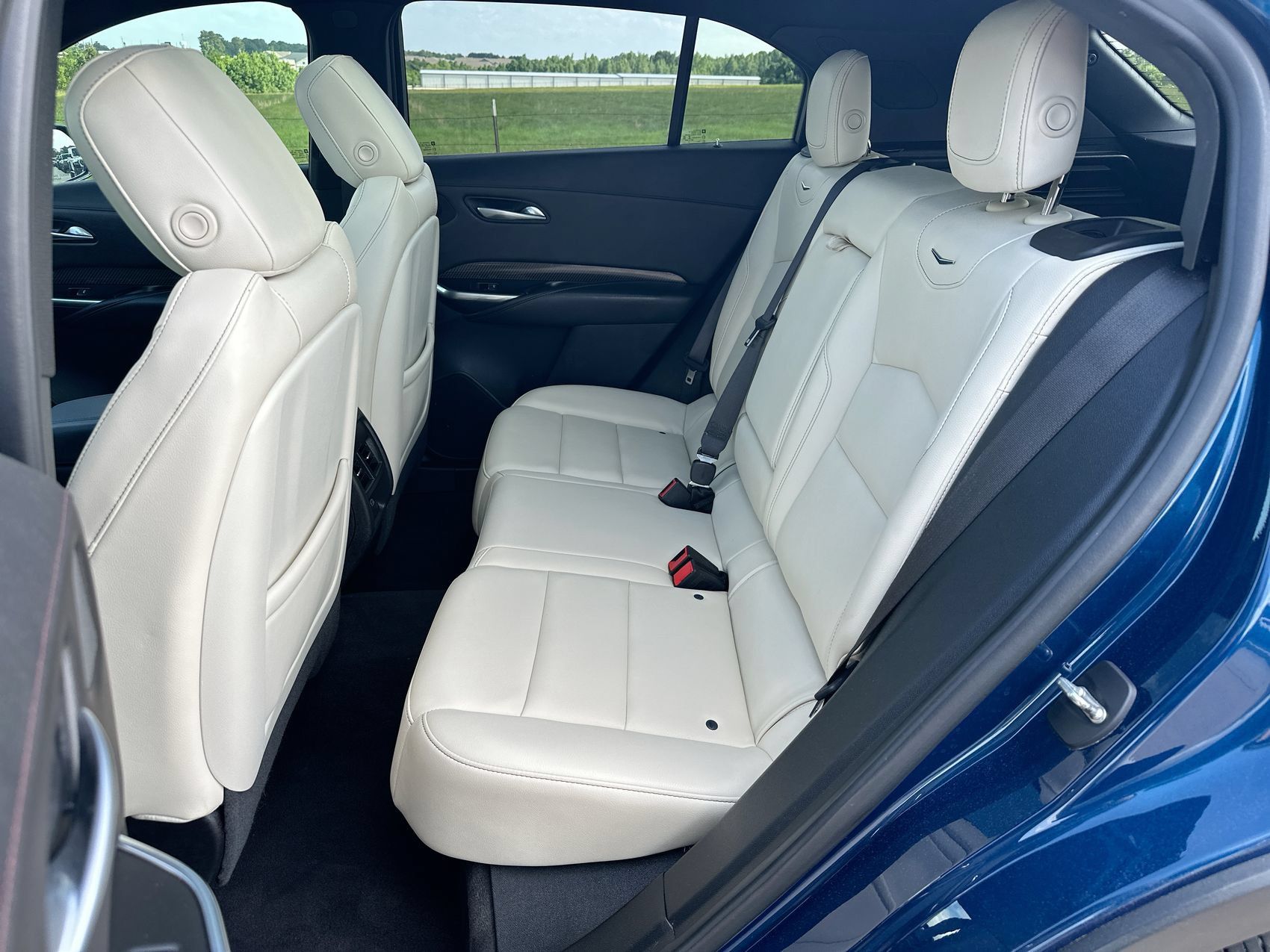 Used 2019 Cadillac XT4 Sport w/ Cold Weather Package FWD image 24