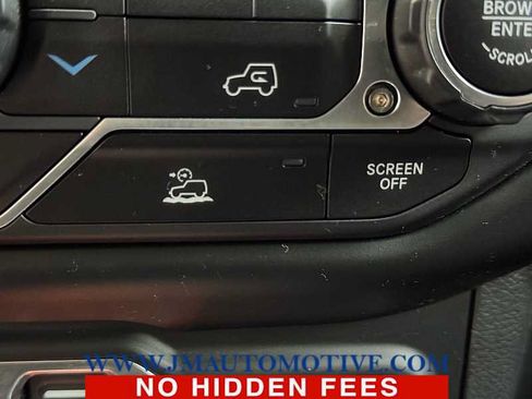 Used 2023 Jeep Wrangler Unlimited w/ Sun & Screen Package AWD/4WD image 40