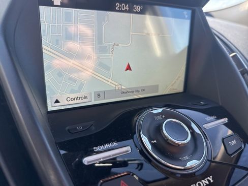 Used 2018 Ford Escape Titanium w/ Ford Safe & Smart Package image 3