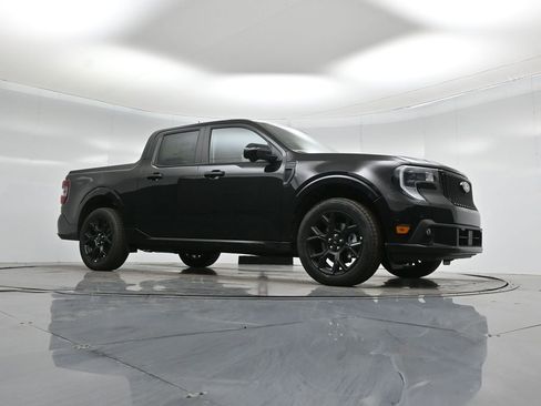 New 2026 Ford Maverick Lobo image 3