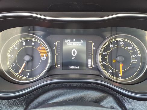 Certified 2021 Jeep Cherokee Latitude Lux w/ Sun & Sound Group image 20