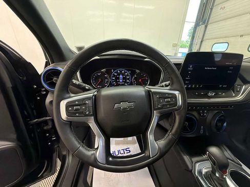 Used 2023 Chevrolet Blazer RS w/ Enhanced Convenience Package AWD/4WD image 11