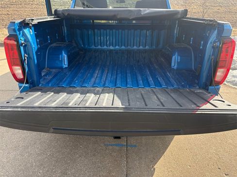 Used 2023 GMC Sierra 1500 Elevation image 17