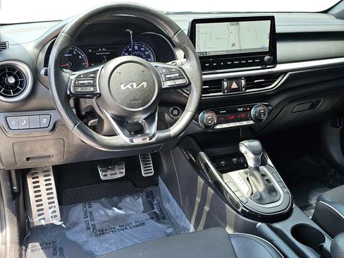 Certified 2023 Kia Forte GT-Line FWD image 32