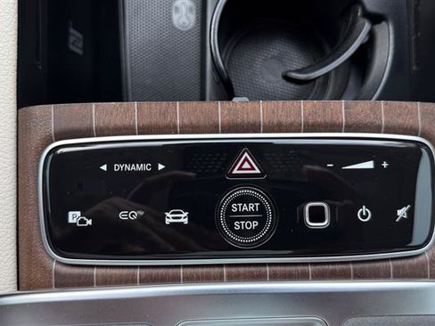 Used 2023 Mercedes-Benz EQS 580 4MATIC Sedan image 44