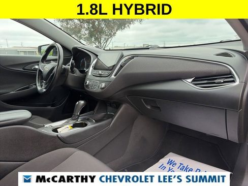 Used 2018 Chevrolet Malibu Hybrid w/ Driver Confidence Package FWD image 25