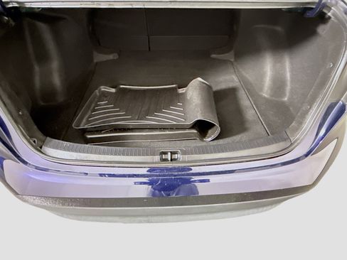 Used 2023 Toyota Corolla LE image 34