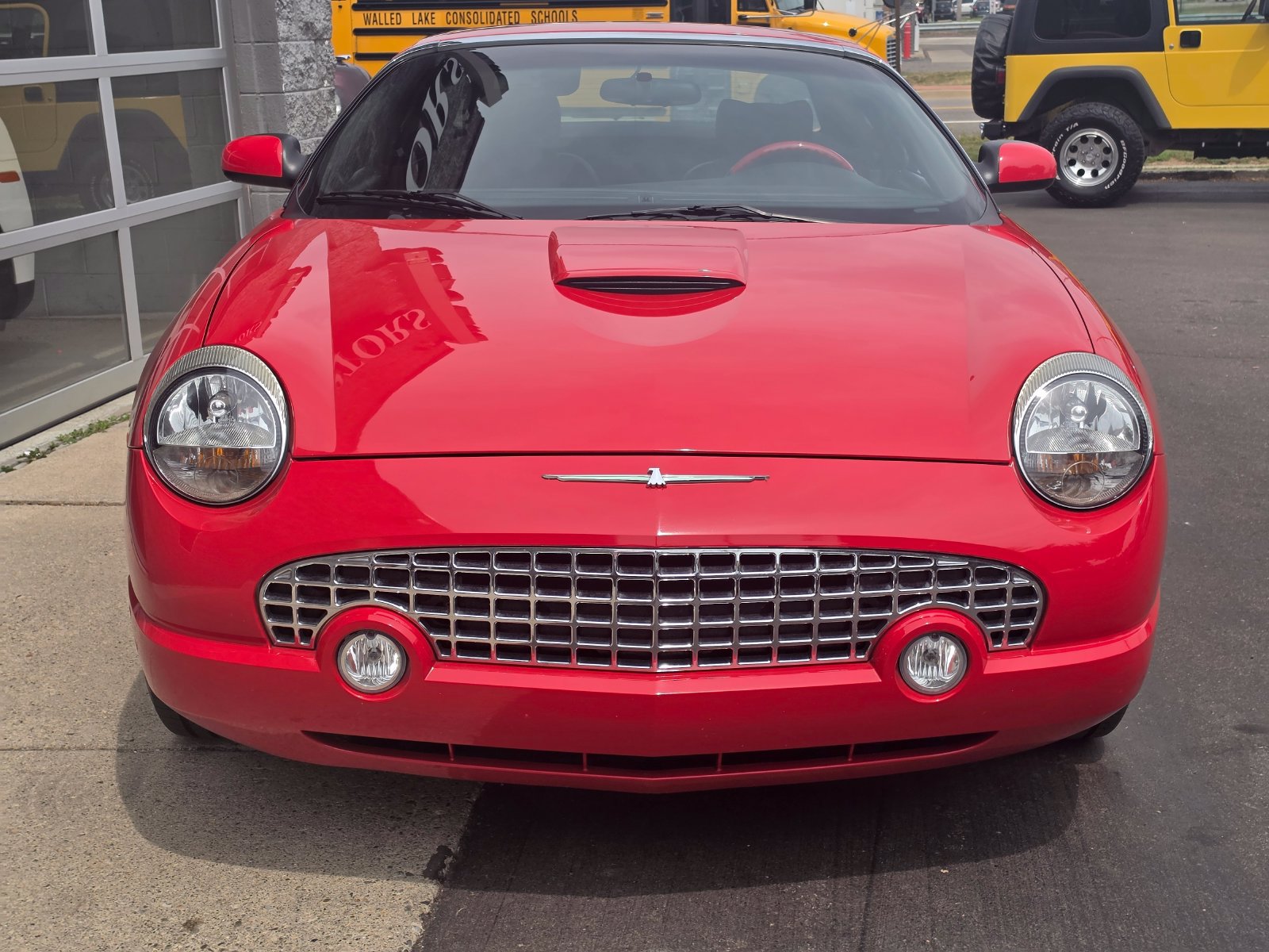 Used 2003 Ford Thunderbird RWD image 2