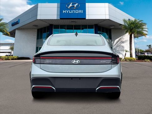 New 2026 Hyundai Sonata SE FWD image 7