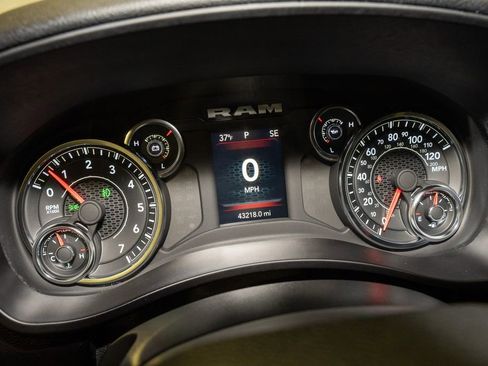 Used 2024 RAM 2500 Big Horn image 17