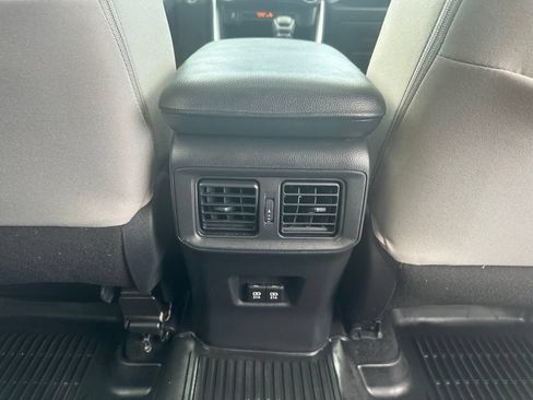 Used 2020 Toyota RAV4 XLE w/ Convenience Package AWD/4WD image 29