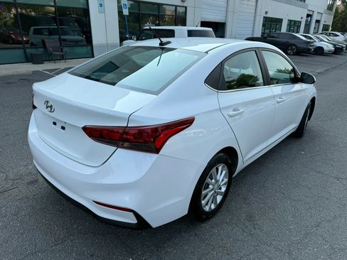 Used 2021 Hyundai Accent SEL FWD image 4