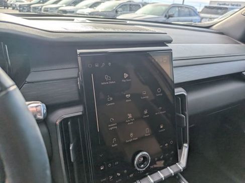 Used 2024 GMC Acadia AT4 w/ Super Cruise Package image 21