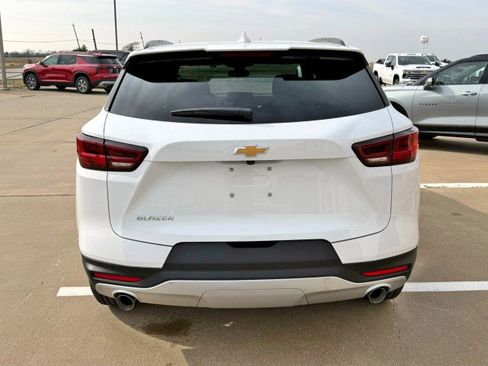 New 2026 Chevrolet Blazer LT image 4