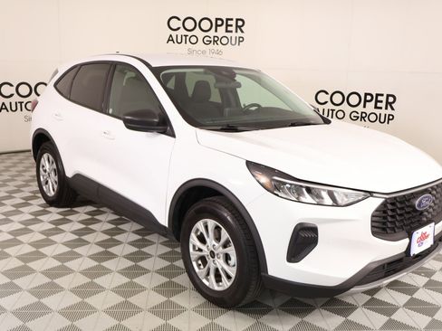 Used 2025 Ford Escape Active AWD/4WD image 1