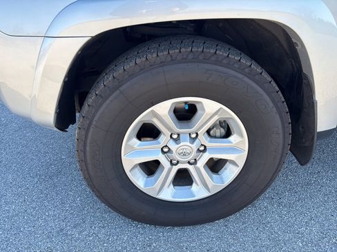 Used 2023 Toyota 4Runner SR5 Premium w/ Moonroof Package image 43