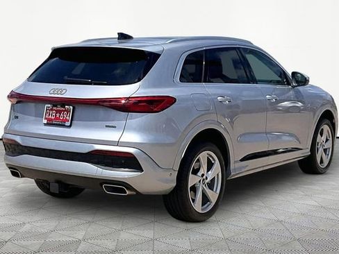 Used 2025 Audi Q5 Premium Plus w/ Premium Plus AWD/4WD image 2