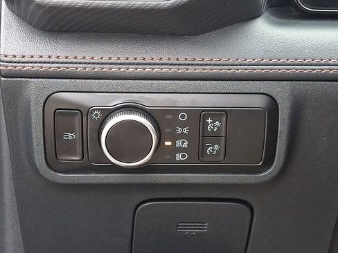 Used 2024 Ford Mustang Premium image 25