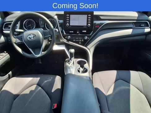 Used 2022 Toyota Camry LE FWD image 15