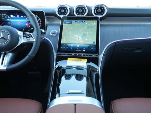 New 2026 Mercedes-Benz GLC 300 4MATIC image 26