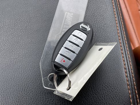 Used 2019 Nissan Maxima Platinum w/ Reserve Package image 21