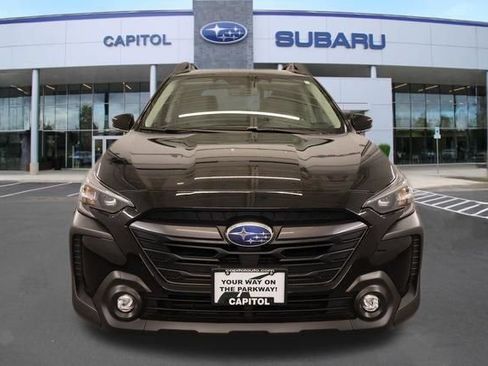 Used 2025 Subaru Outback Premium AWD/4WD image 7