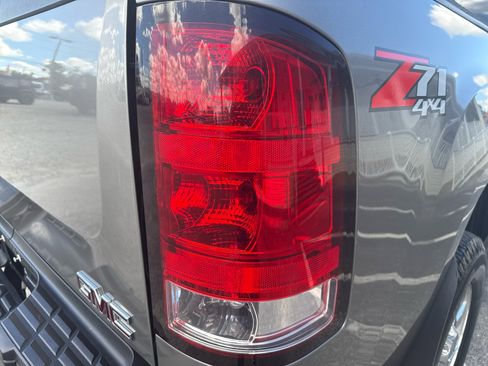 Used 2014 GMC Sierra 2500 Denali w/ Suspension Package, Off-Road image 45