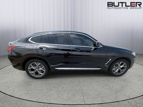 Used 2024 BMW X4 xDrive30i AWD/4WD image 2