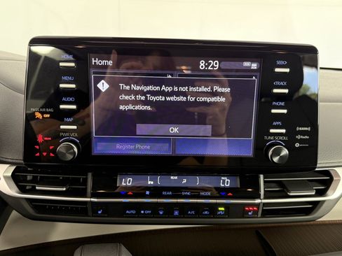 Used 2022 Toyota Sienna XLE image 21