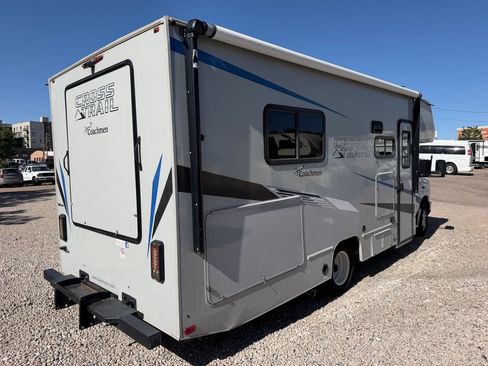 Used 2022 Ford E-350 and Econoline 350 Super Duty w/ Motorhome Prep Package RWD image 5