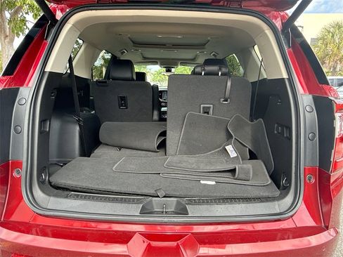 Used 2020 GMC Acadia Denali w/ Technology Package image 29