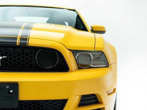 Used 2013 Ford Mustang Boss 302 w/ Boss 302 Accessory Pkg RWD image 7