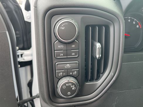 New 2026 Chevrolet Silverado 1500 Custom Trail Boss w/ Dark Appearance Package image 16