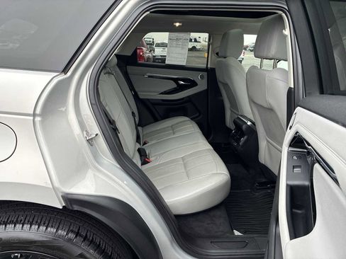 Used 2020 Land Rover Range Rover Evoque SE image 26