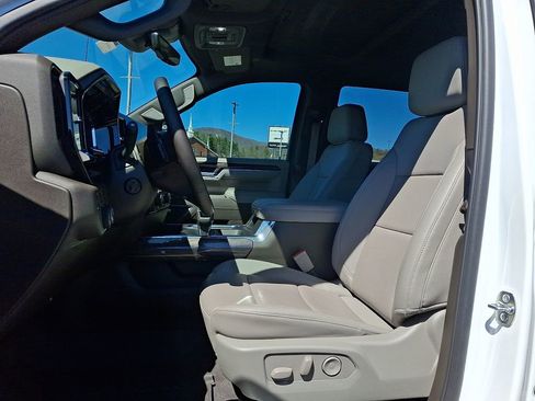 Used 2025 Chevrolet Silverado 1500 LTZ w/ LTZ Premium Package image 13