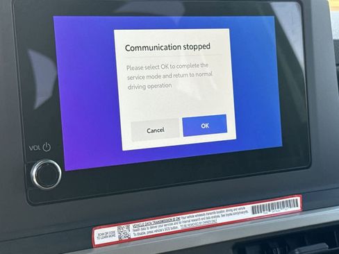 New 2025 Toyota Tacoma SR w/ SR Upgrade Package AWD/4WD image 21