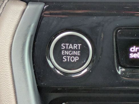 Used 2025 Audi Q5 Premium Plus image 16