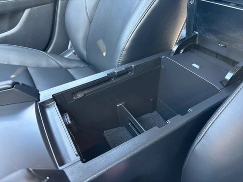 Used 2023 MAZDA MAZDA3 s FWD image 41