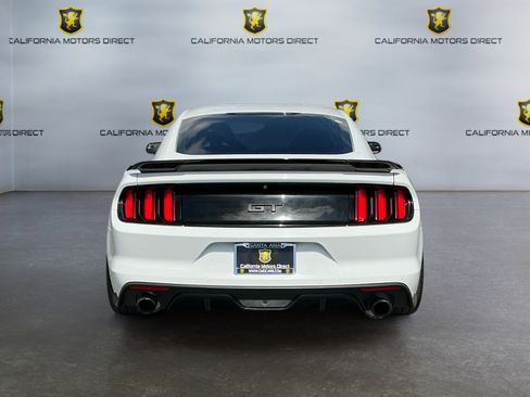 Used 2017 Ford Mustang GT w/ Black Accent Package RWD image 6