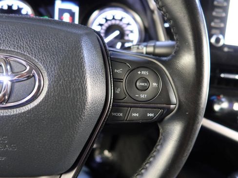 Used 2022 Toyota Camry SE image 31