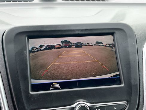 Used 2020 Chevrolet Equinox LT AWD/4WD image 13
